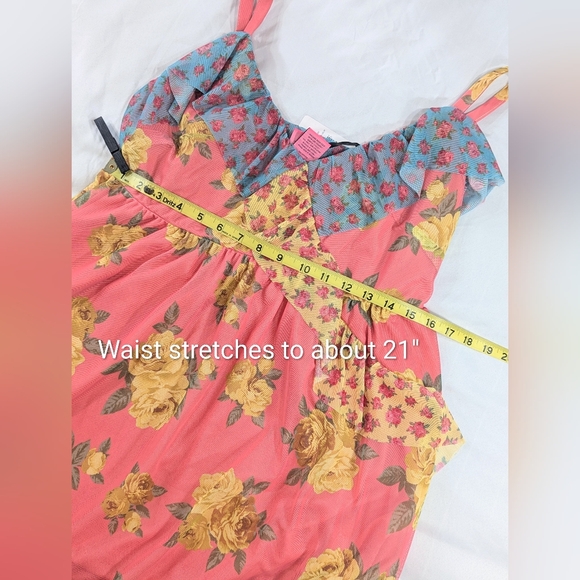 🆕 Betsy Johnson X Torrid Mesh Ruffle Maxi (Torrid 00) - Picture 6 of 14